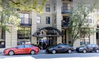 Lovely 2 Bed/Bath Penthouse w/ Space Needle View Hotels in Belltown