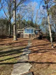 Private Lakefront Oconee Cottage! Great View & Location! Peaceful retreat. - WiFi