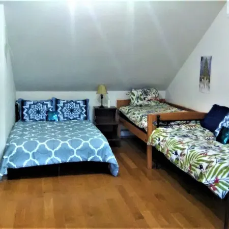Studio 3 BEDS-SLP 3. Downtown Windham. Next to the Ski Resort. Close to Hunter