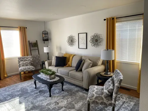 Little House on Ladow