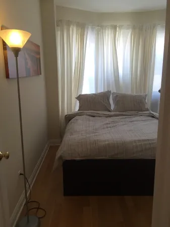 Comfy & Convenient Suburban Oasis