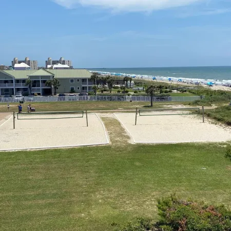 Ocean Front Condo Just Steps to the Beach - Maximum Stay - 6 Nights.