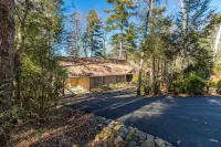 Sunset Mountain Views From Back Deck & Sapphire Resort Amenities 1-Level 3BR/2BA