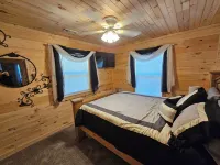 Lake Escape waterfront cabin