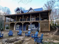 Spacious Mountain Retreat w/ Hot Tub & Game Room