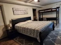 WATERFRONT – Experience Lake Life and Nature with City Convenience! Hotels in Scottsboro