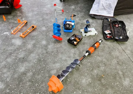 Cozy Lakefront 2 Br- 1BA, Welcomes You!