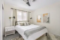 ★DesertGold Playhaus★3BD StarGazing Retreat| FirePit| BBQ| Yoga| GameRoom★