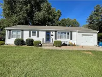 Charming 3 Bedroom House away from it all but Close to everything
