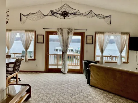 Lake Superior View ~ Convenient ~ In town