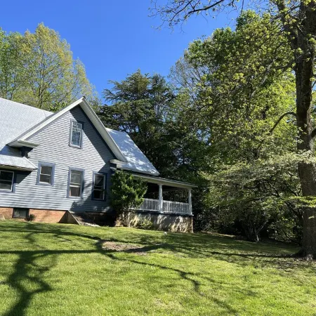 Historic charm in downtown Tryon; 18 Minutes from Tryon Intl Equestrian Center