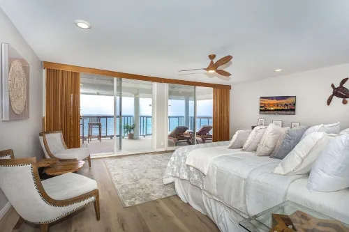 Luxury 4-Bedroom Condo with Panoramic Ocean Views!