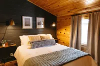 Boone's Bluff RRG- HUMBLE COZY STAY w/ Firepit