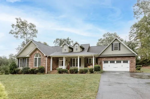 Tryon -Mins to TIEC-Ideal Location for Equestrians