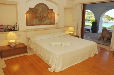 Sea Front "House in the House" - Porto Cervo Costa Smeralda Hotels near Capo d'Orso