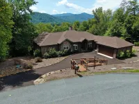 Luxurious 5-bedroom house off Nelson 151 in Nellysford