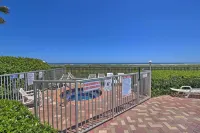 Aquarius 7th Floor Spectacular Beachfront View From Both Balconies, Pool & Spa!