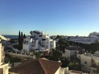 Beautifully appointed 2 bed apartment.