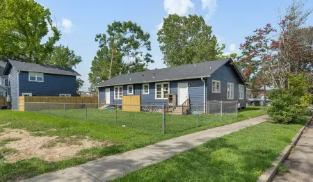 The Nicholas House - Downtown Hammond