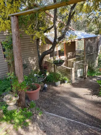 ASTLEY  COTTAGE   SPA & KING BED WITH FREE  WIFI & Netflix