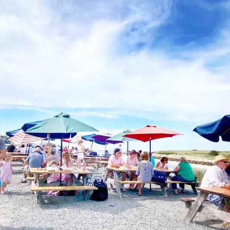 Craigville Beach Uber Relaxing Cape Cod Beach House w/ Beach Pass & Central Air