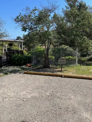 Charming Wine Country Cottage, Pet Friendly!