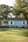 Complimentary Golf Cart  - .9 Miles From Square - Hot Tub Hotels near Oxford College of Emory University