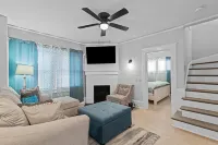 Charming 2 bed 1 bath near Langley Air Force Base