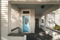 Discover stunning Northern Michigan from the comfort of the Port City Cottage