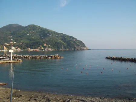 The house of Ambra, 100m. from beach, balconies-parking-wi-fi- A. C.- ascens