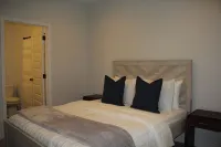 Cozy Apartment in Lake City, only minutes from the baseball fields and food!