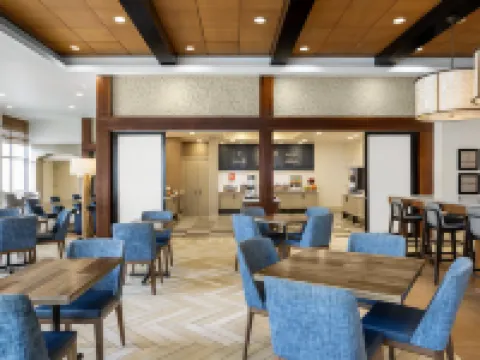 Hampton Inn & Suites by Hilton San Juan Hotéis em Carolina