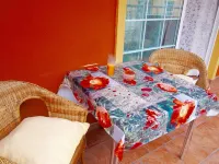2-3 persons apartment in the sunny South West, Playa San Juan Modern and Bright