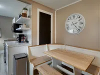 Aunt Lele's Cozy Cottage Hotels in Quincy