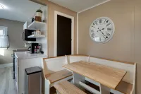 Aunt Lele's Cozy Cottage Hotels in Quincy