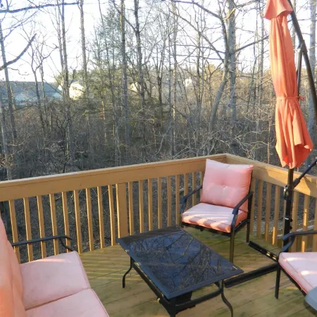 Cozy and Convenient Furnished Townhome w/view