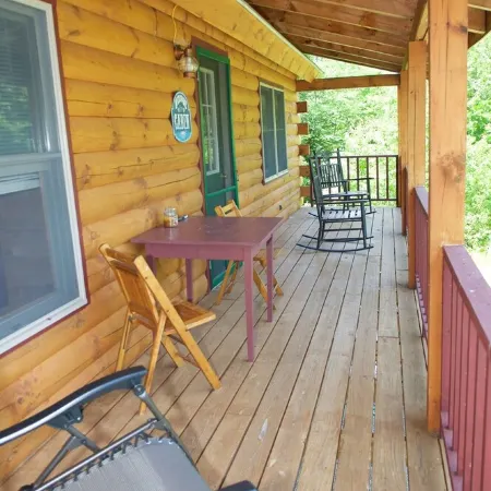 Log Cabin in the White Mountains Отели в г. Горам