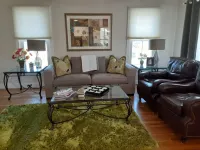 Historic Cottage Downtown