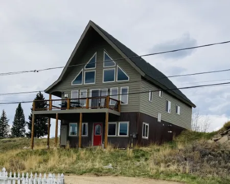 Enjoy Our New House In Historic Leadville, including your pets. Hotels in Leadville