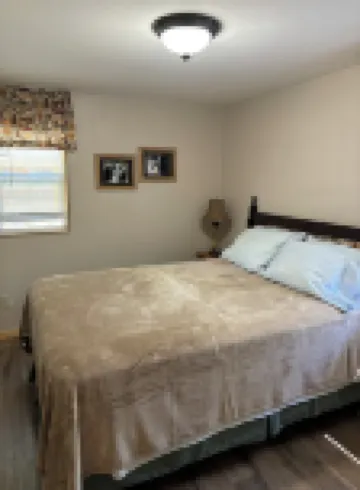 "Christine's Cabin" Great Place to Stay for Wine Trail Events