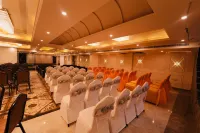 Ringus Luxury Line Hotel di Mughalsarai Rly. Settlement