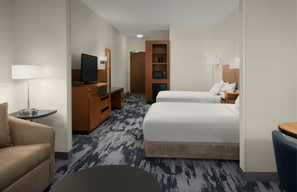 達爾斯萬楓酒店及套房