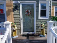 PROMO 10% WEEKLY/20% MONTHLYPet Friendly on Forrest, Small fenced area for pets 서리 카운티 호텔