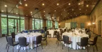 Williamsburg Woodlands Hotel & Suites, an Official Colonial Williamsburg Hotel Hotels in Williamsburg