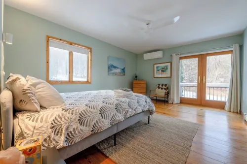 NEW Mid Century Expansive Hillside 4-bed nature retreat on 100+ acres