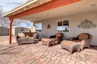 Charming, Pet-friendly, 3-bedroom home in Gilbert with AC, WiFi, pool, hot tub