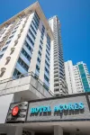 Hotel Dos Açores Отели рядом с достопримечательностью «Paróquia São Sebastião»