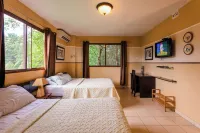 Manglar Lodge Hotels in Playa Coronado