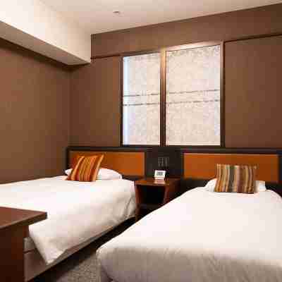 ハートンホテル北梅田 Rooms