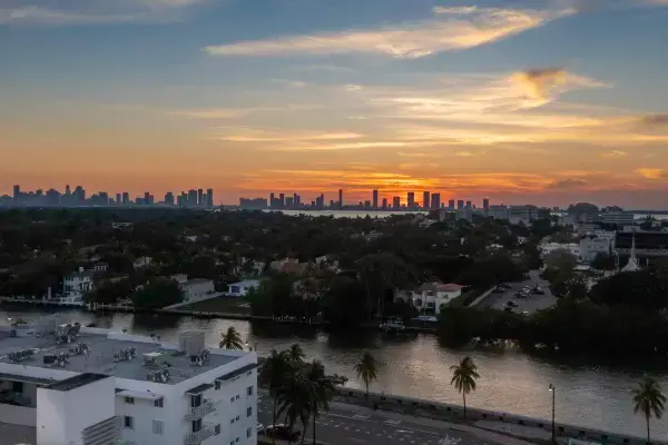 Mid-Beach